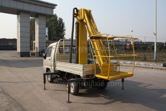 點擊查看詳細信息<br>標題：小型電動高空作業(yè)車 閱讀次數(shù)：3033