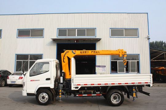 點(diǎn)擊查看詳細(xì)信息<br>標(biāo)題：3噸國(guó)四隨車(chē)吊 閱讀次數(shù)：3137