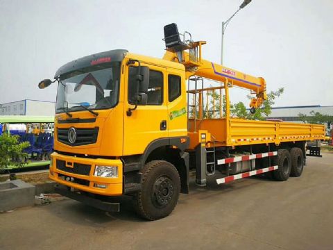 點(diǎn)擊查看詳細(xì)信息<br>標(biāo)題：12噸前二后八隨車吊 閱讀次數(shù)：1656