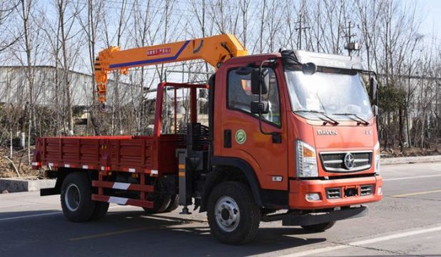 點(diǎn)擊查看詳細(xì)信息<br>標(biāo)題：3.2噸大運(yùn)隨車吊 閱讀次數(shù)：1842