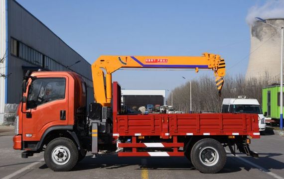 點(diǎn)擊查看詳細(xì)信息<br>標(biāo)題：4噸大運(yùn)隨車吊 閱讀次數(shù)：1744