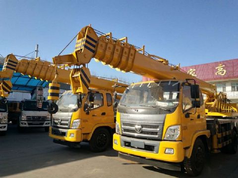 點擊查看詳細(xì)信息<br>標(biāo)題：12噸福田汽車吊 閱讀次數(shù)：1899