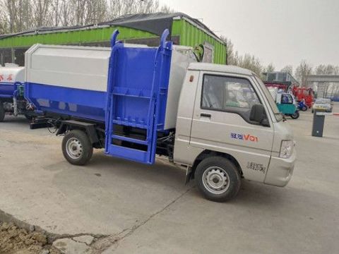 點擊查看詳細信息<br>標題：3.5方汽油版福田馭菱垃圾車 閱讀次數(shù)：3174
